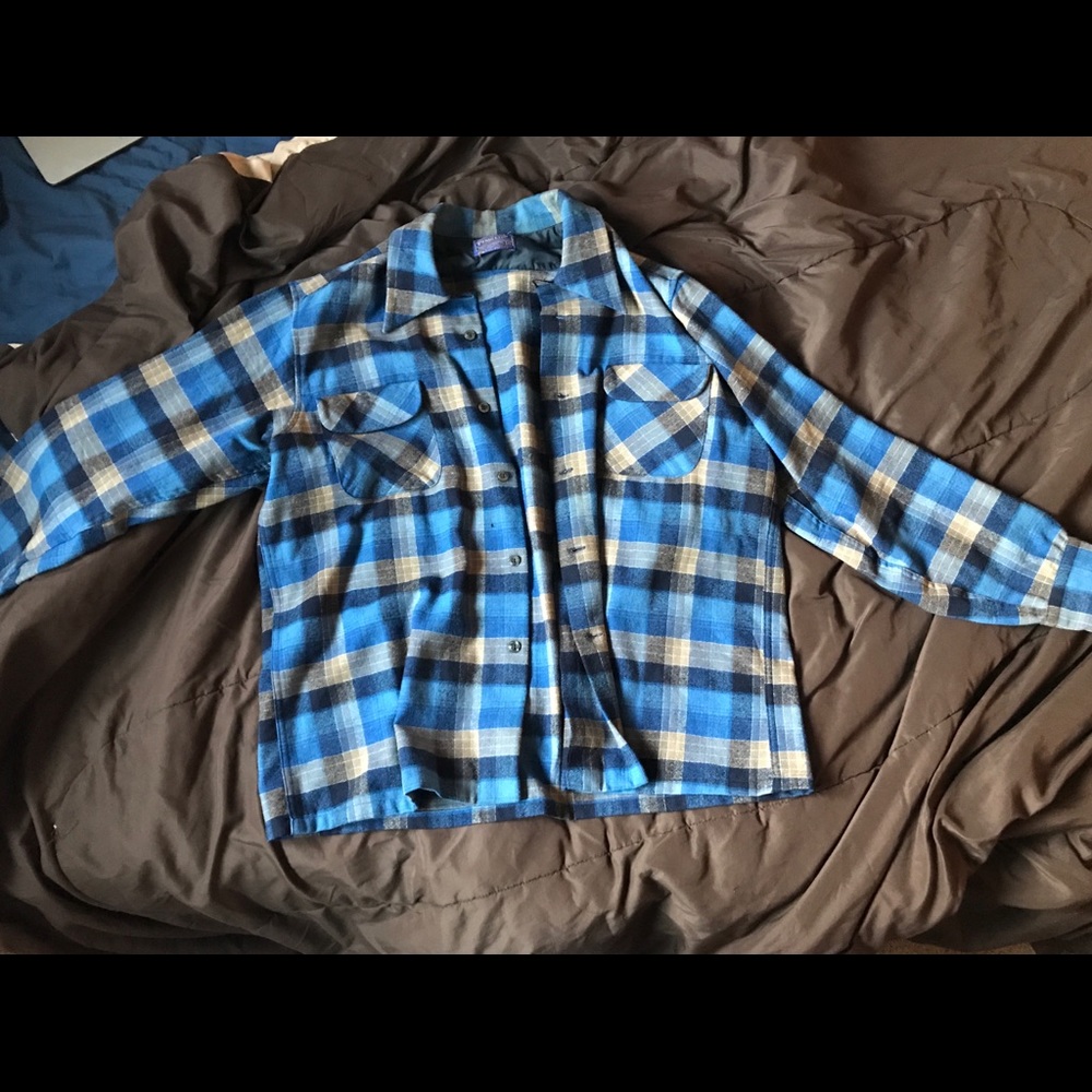Pendleton Flannel 2 front pockets